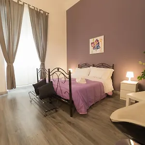 https://tra-letna-e-il-mare-bb.catania-hotels.net